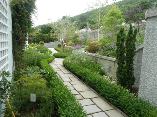 Annett Landscaping Ltd - winner Private Gardens 10,000 - 30,000